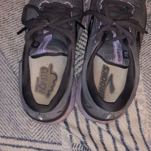Brooks ghost shoes size 6 - Picture 7 of 13